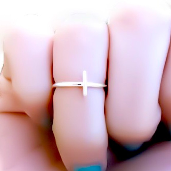 925 Sterling Silver “I ❤︎ U” Midi Knuckle Toe Stacking Stackable Set of 3 Rings - Picture 3 of 8